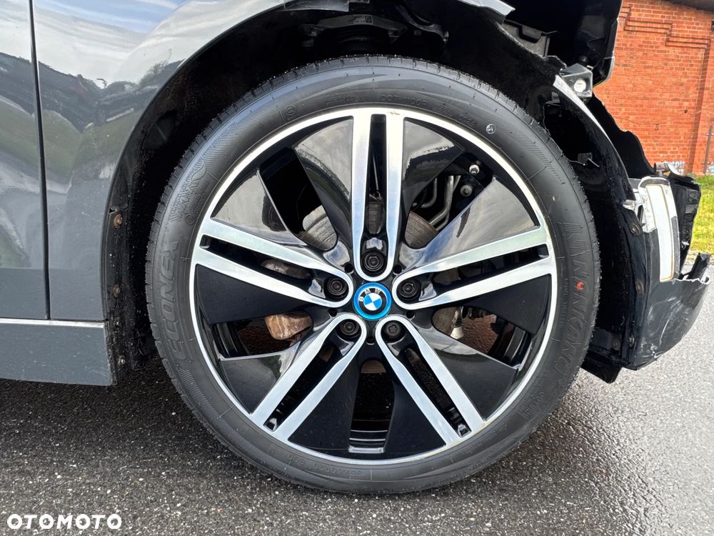 BMW i3 (60 Ah) - 24
