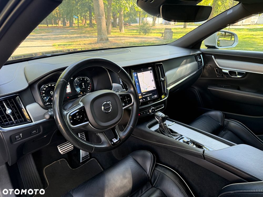 Volvo V90 T4 R-Design - 18