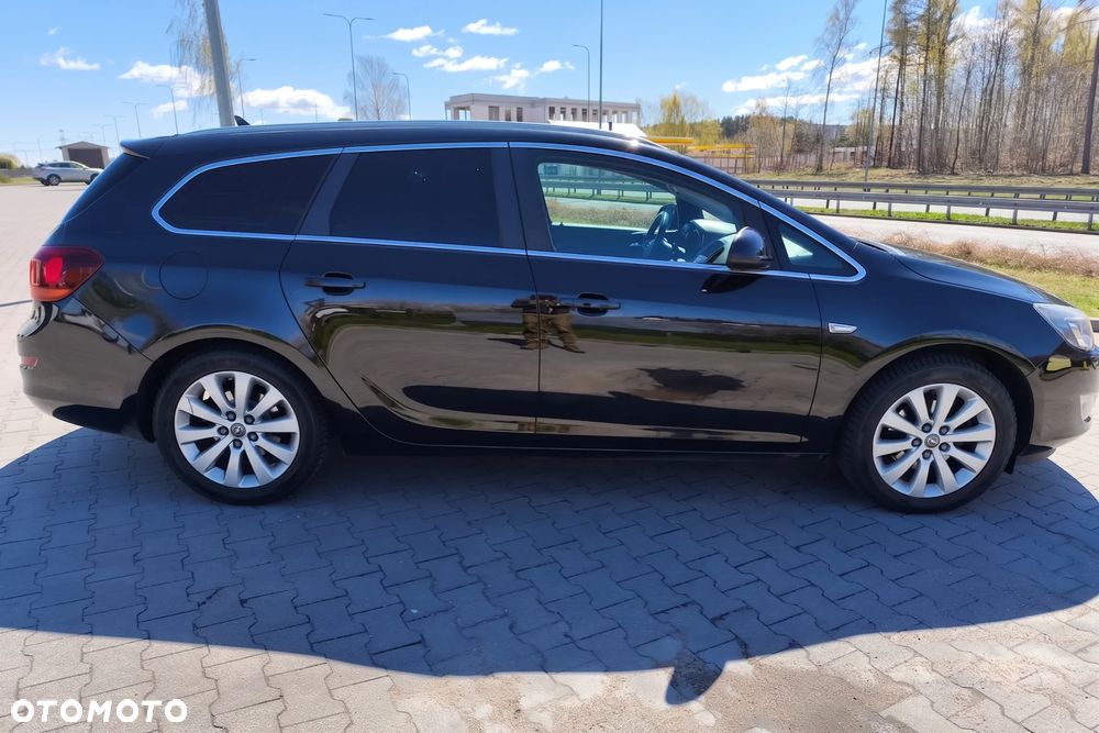 Opel Astra 2.0 CDTI Exklusiv - 5