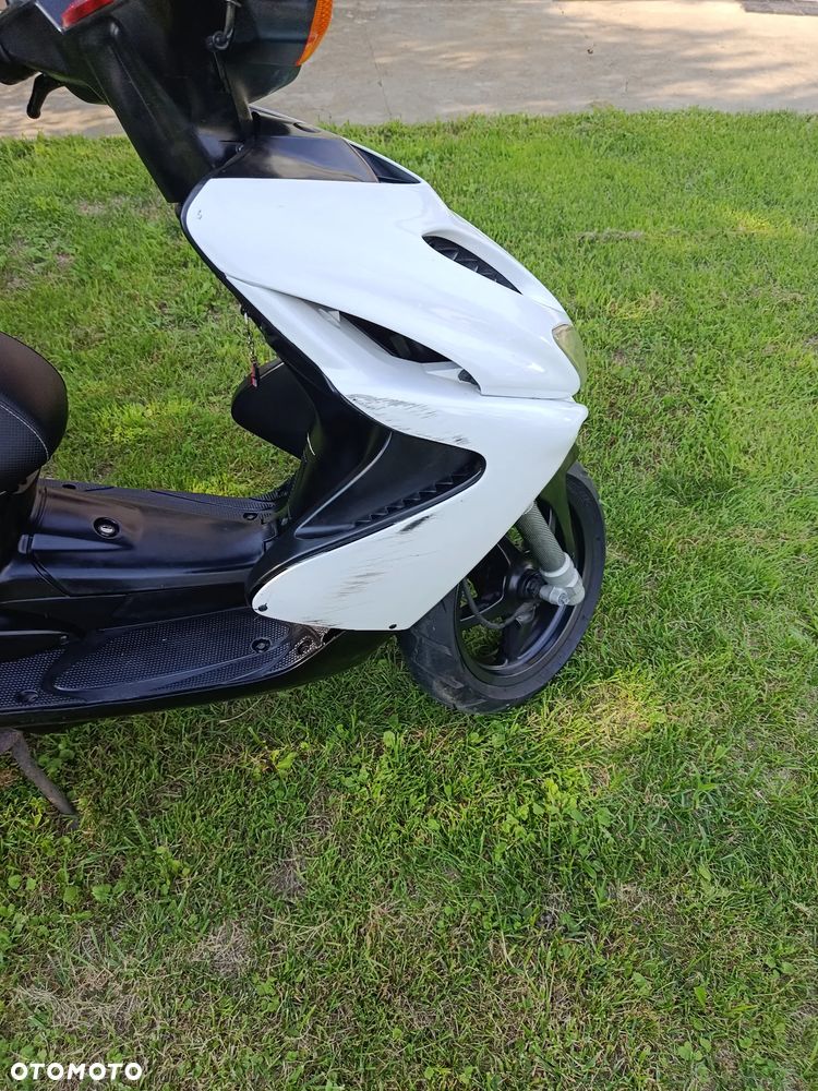 Yamaha Aerox - 9