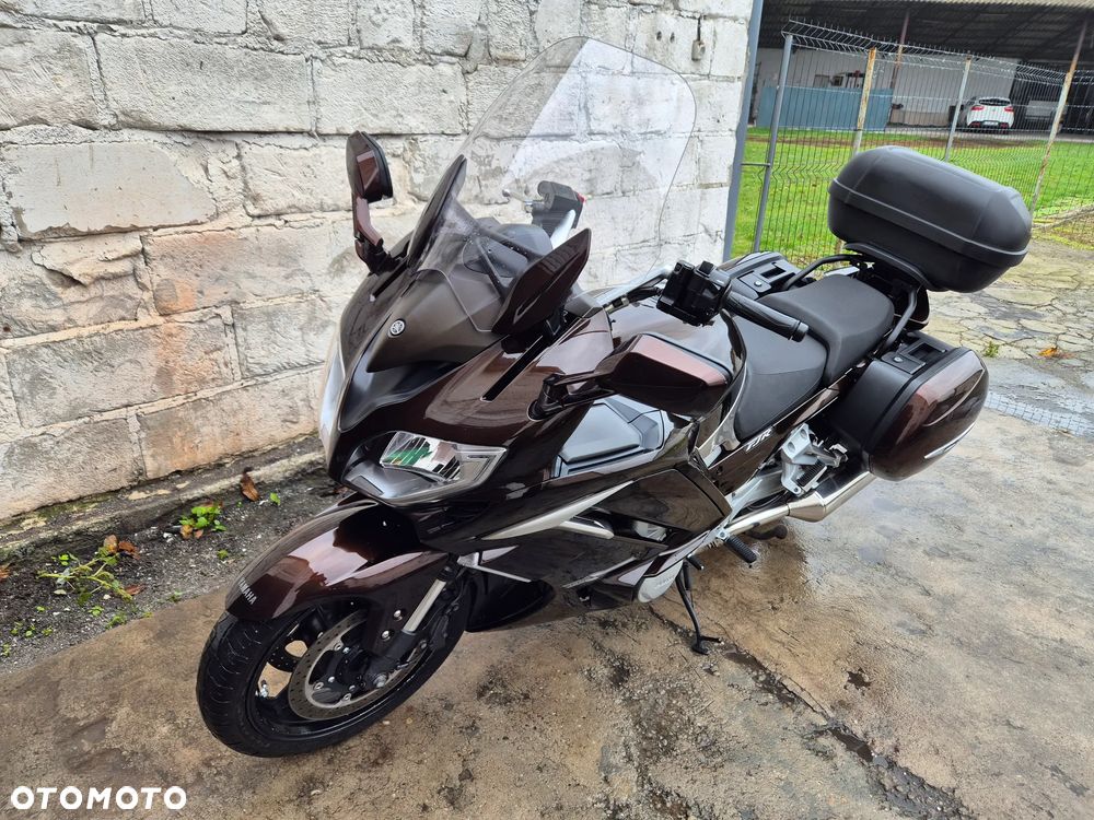 Yamaha FJR - 20
