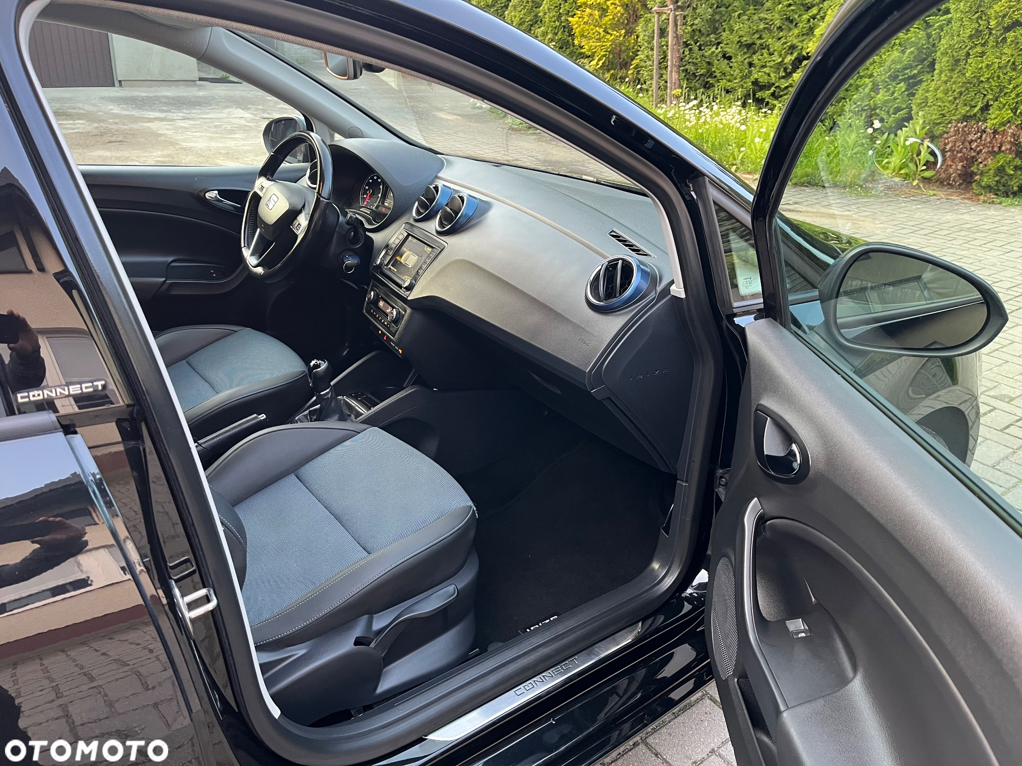 Seat Ibiza 1.2 TSI CONNECT - 24
