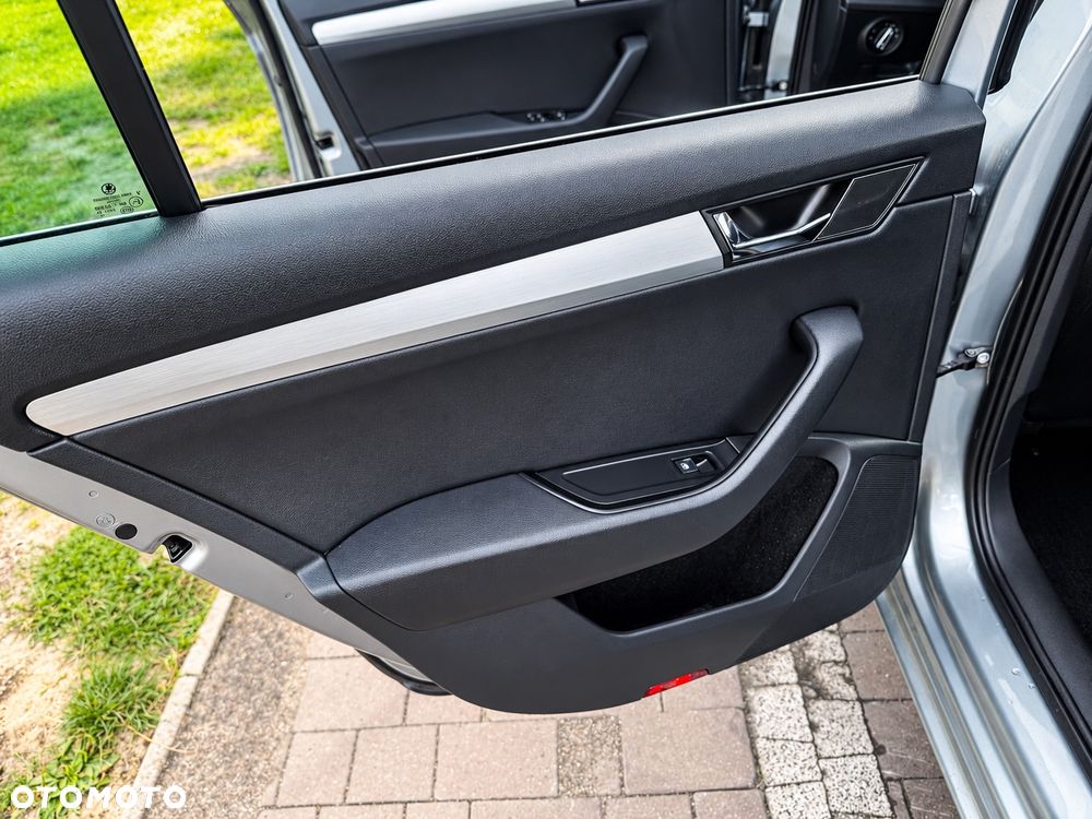 Skoda Superb 2.0 TDI Ambition - 13
