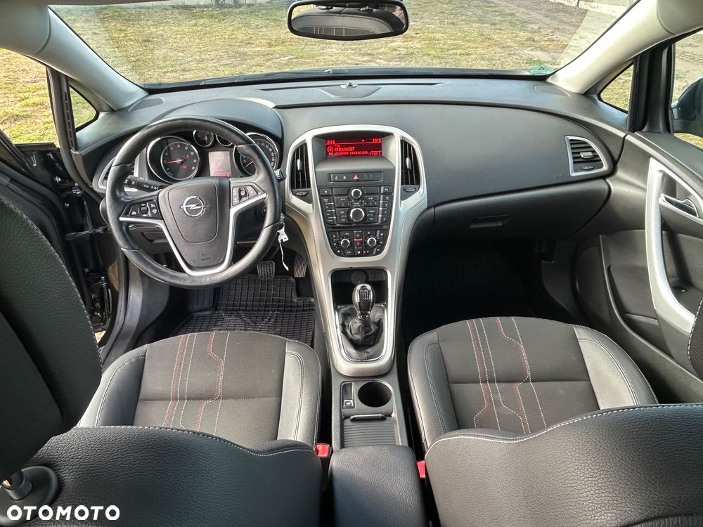 Opel Astra 1.4 Turbo 150 Jahre - 26