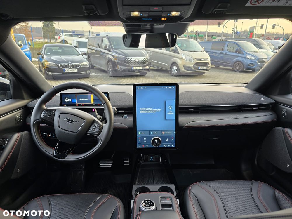 Ford Mustang Mach-E - 7