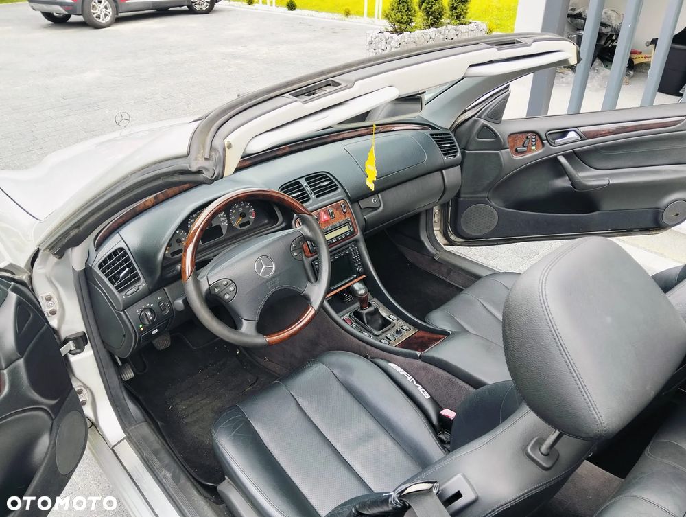 Mercedes-Benz CLK - 13