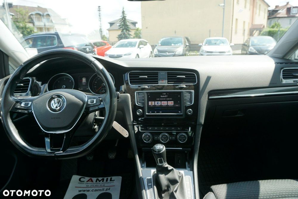 Volkswagen Golf - 16