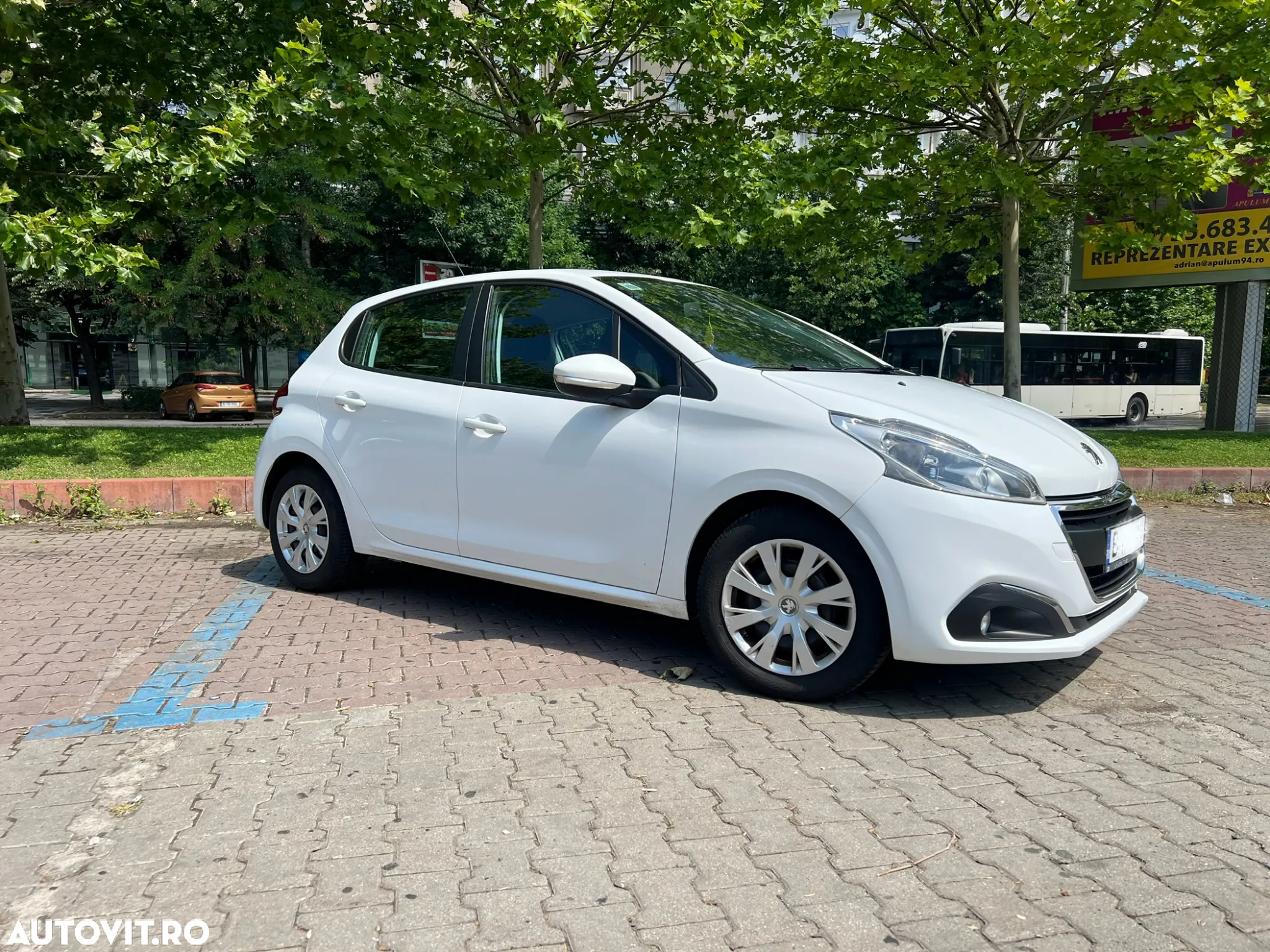 Peugeot 208 1.2 L PureTech Active - 4