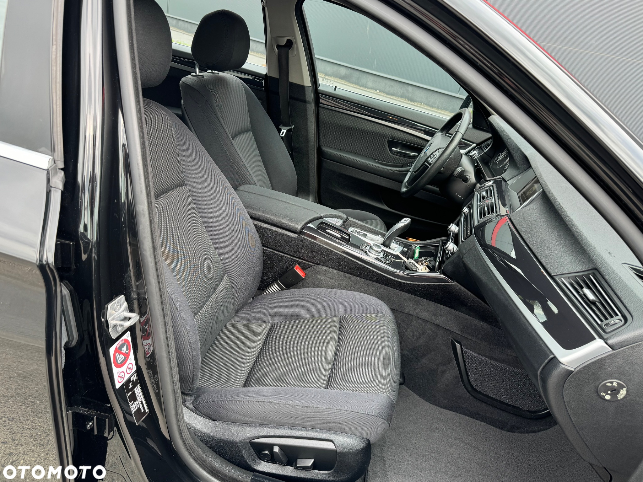 BMW Seria 5 520d - 8