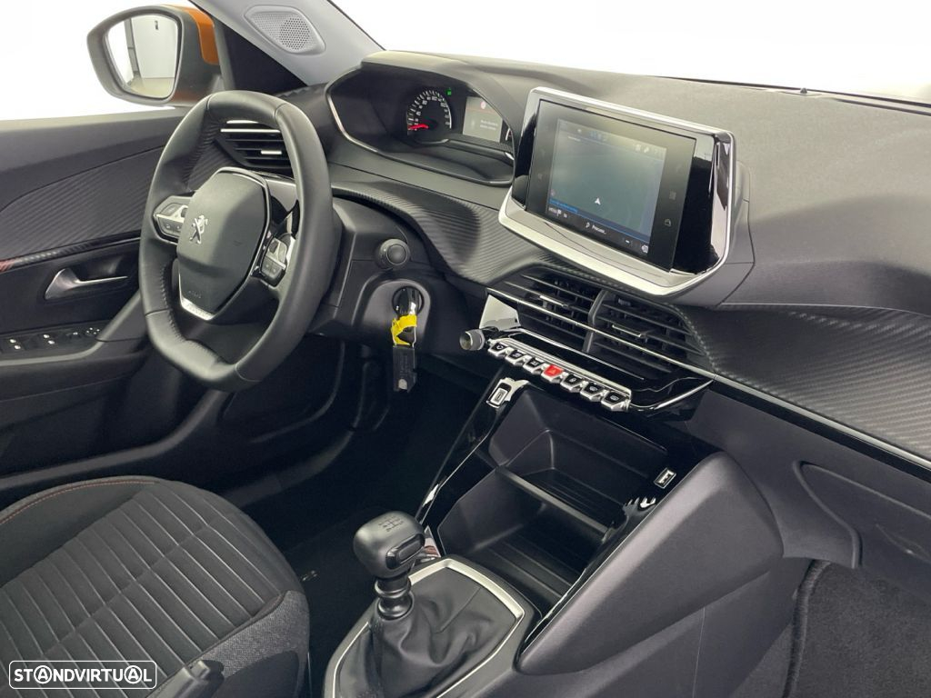 Peugeot 2008 1.2 PureTech Active Pack - 24