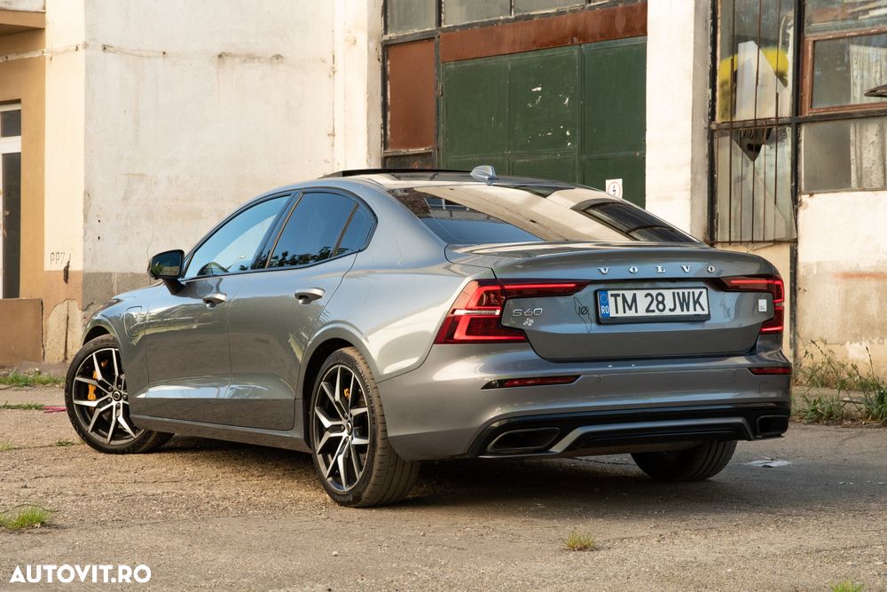 Volvo S60 T8 Recharge AWD Polestar Engineered - 2