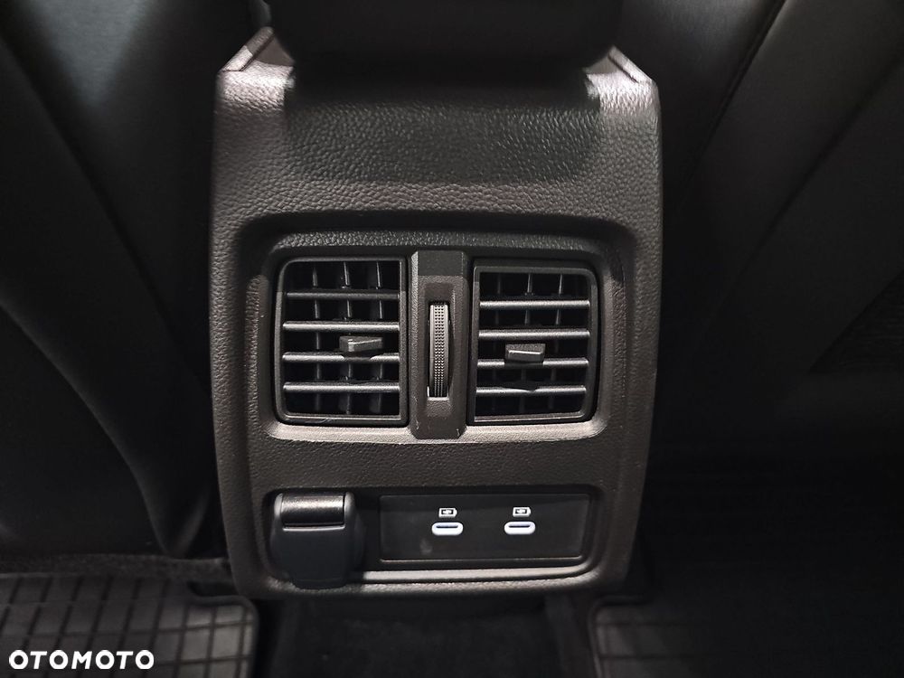 Renault Captur 1.0 TCe Techno - 27