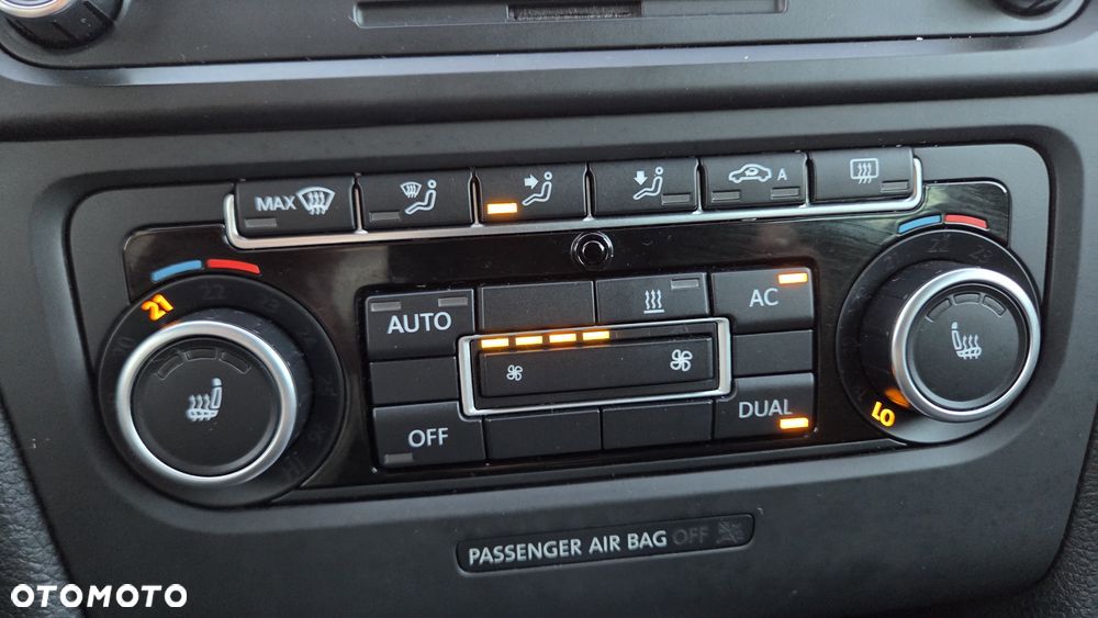 Volkswagen Golf - 11