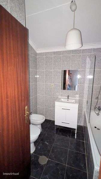 Apartamento T2 na Rua dos Caldeireiros - Grande imagem: 4/8