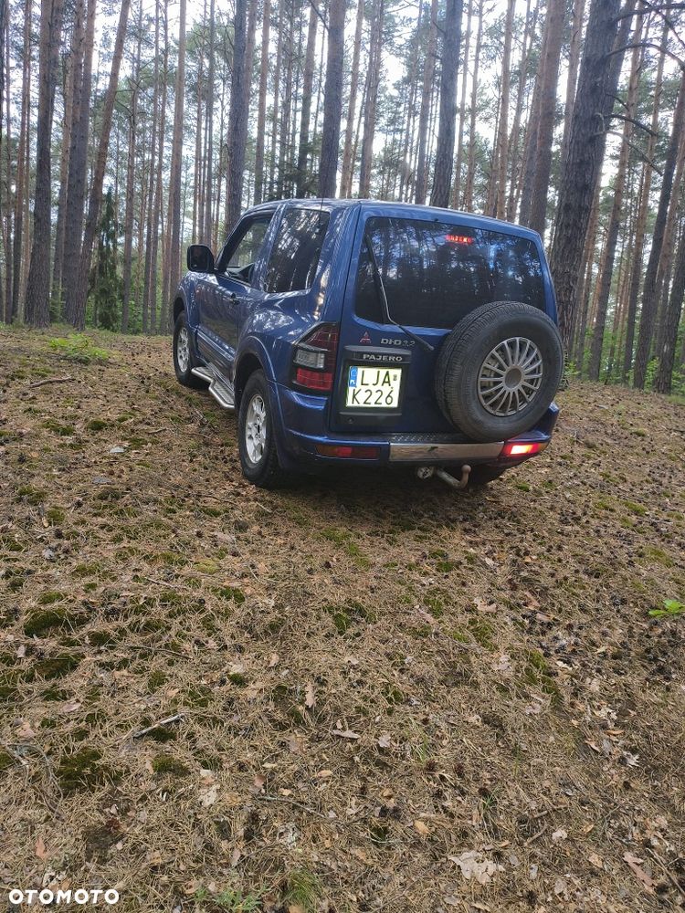 Mitsubishi Pajero - 8