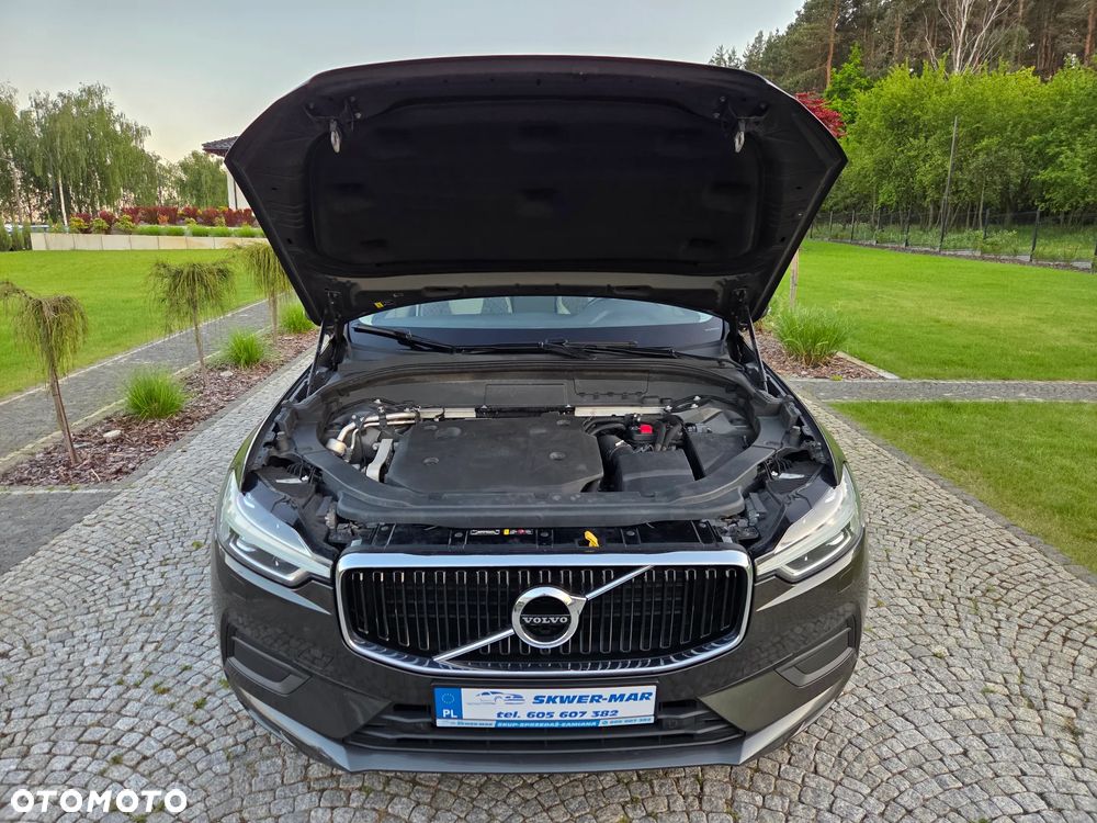 Volvo XC 60 B4 D AWD Momentum Pro - 39