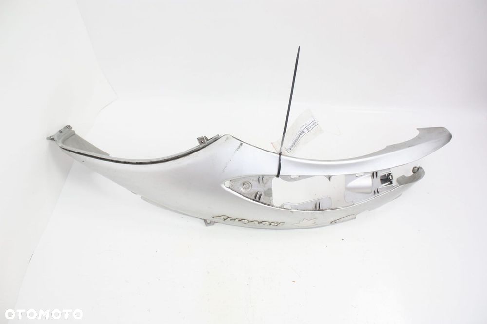 OWIEWKA OGON PRAWY Piaggio Beverly 125 - 1