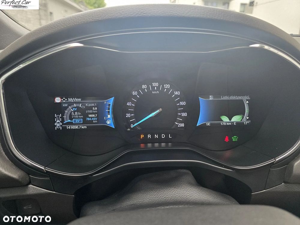 Ford Mondeo SW 2.0 Hybrid ST-Line Plus - 23