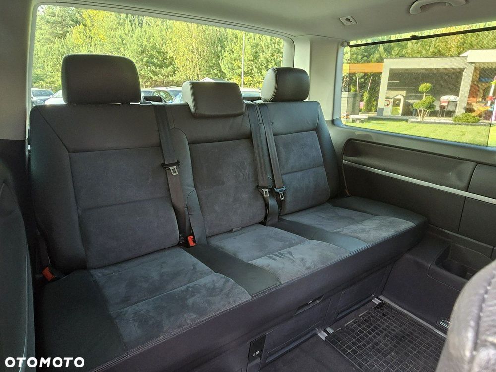 Volkswagen Multivan - 15