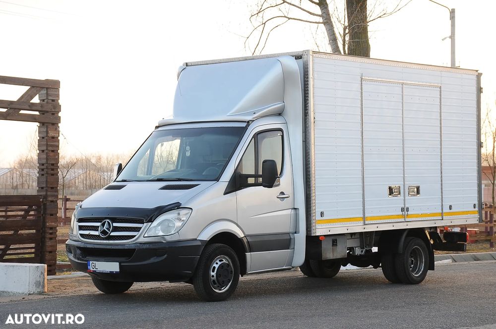 Mercedes-Benz Sprinter - 2