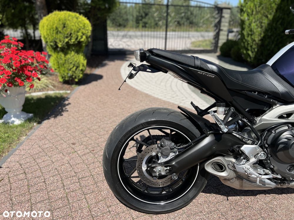 Yamaha MT - 9