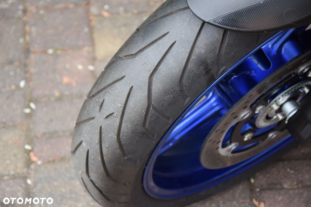 Suzuki SV - 12