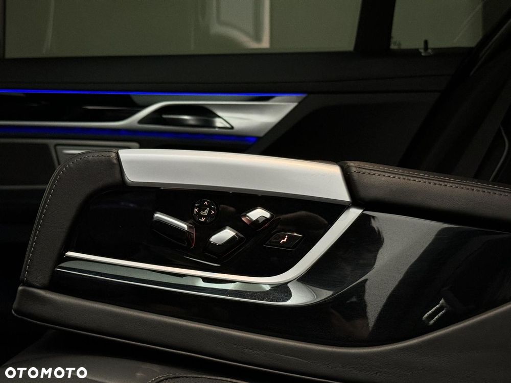 BMW Seria 7 - 25