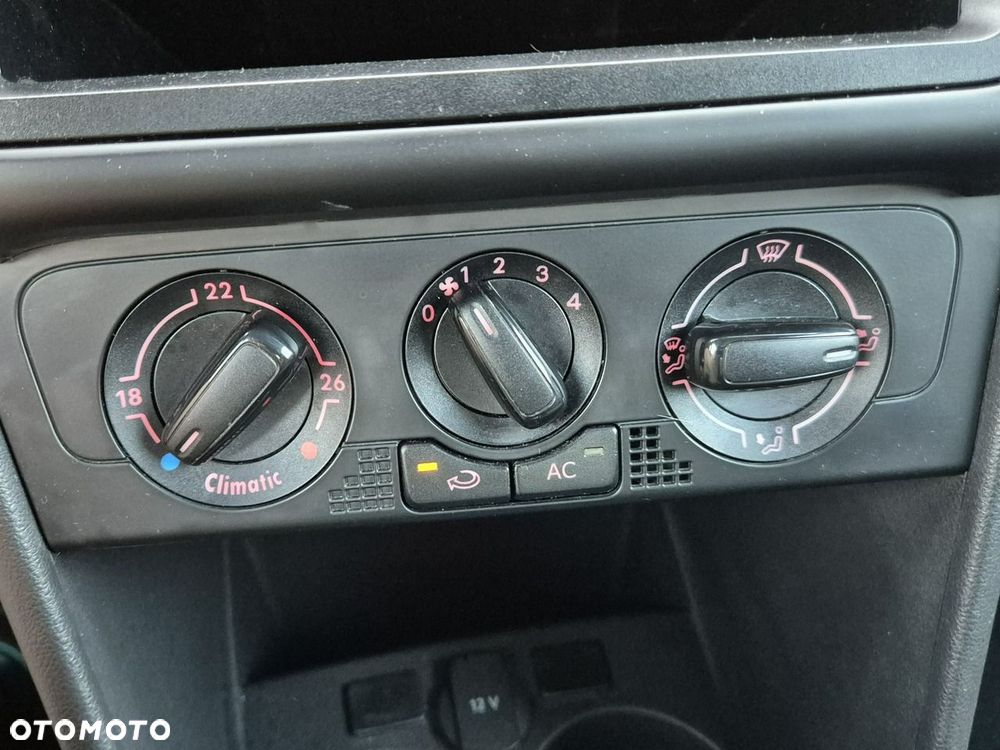 Volkswagen Polo - 15