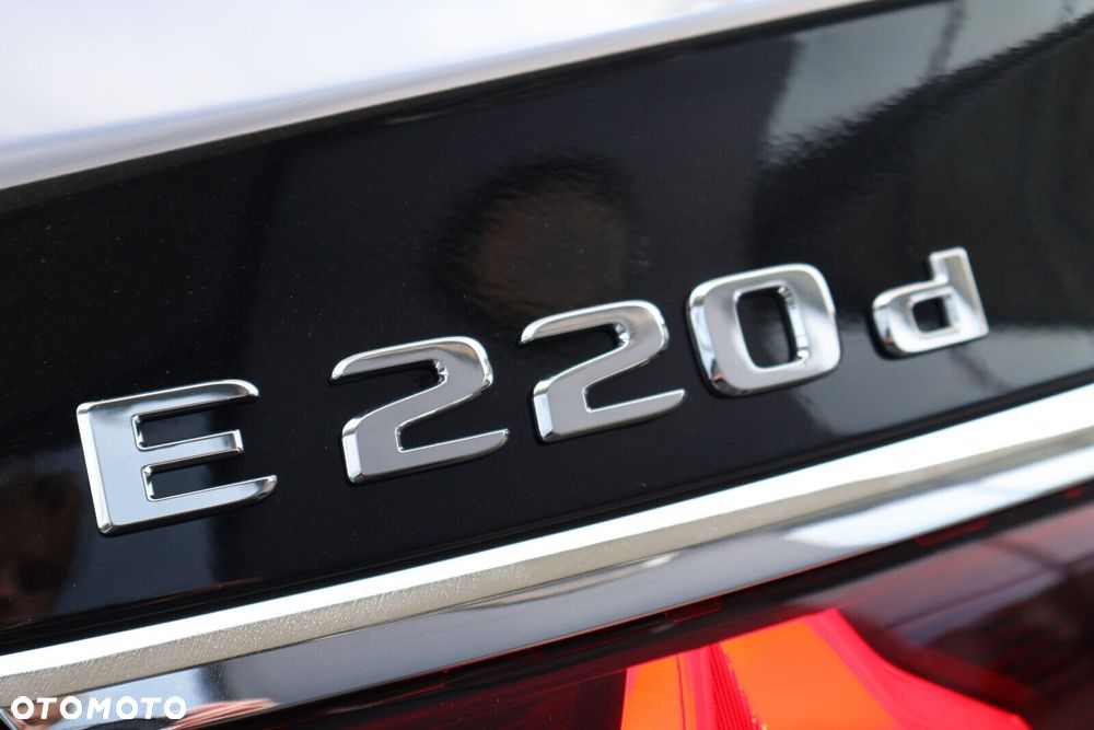Mercedes-Benz Klasa E - 22
