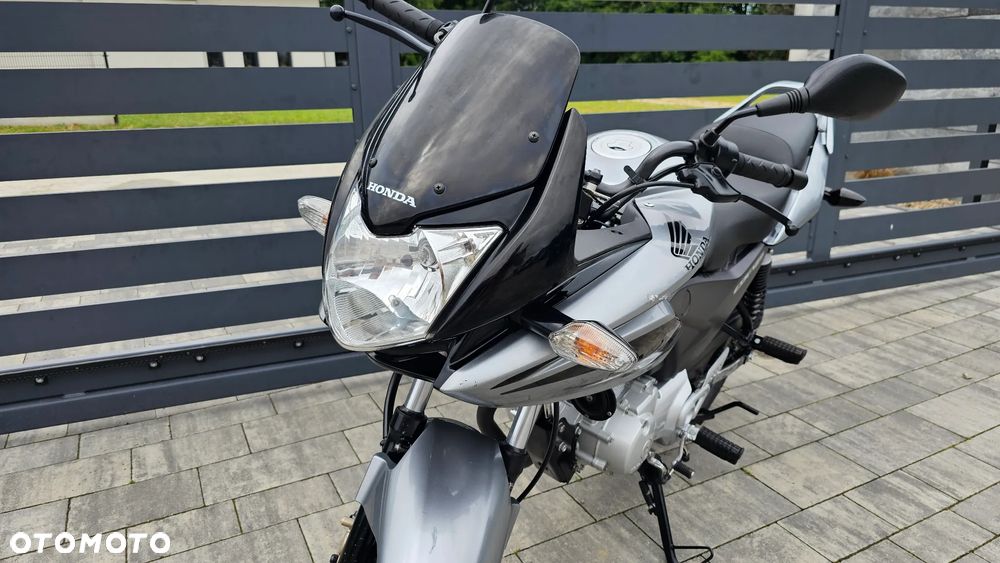 Honda CBF - 2