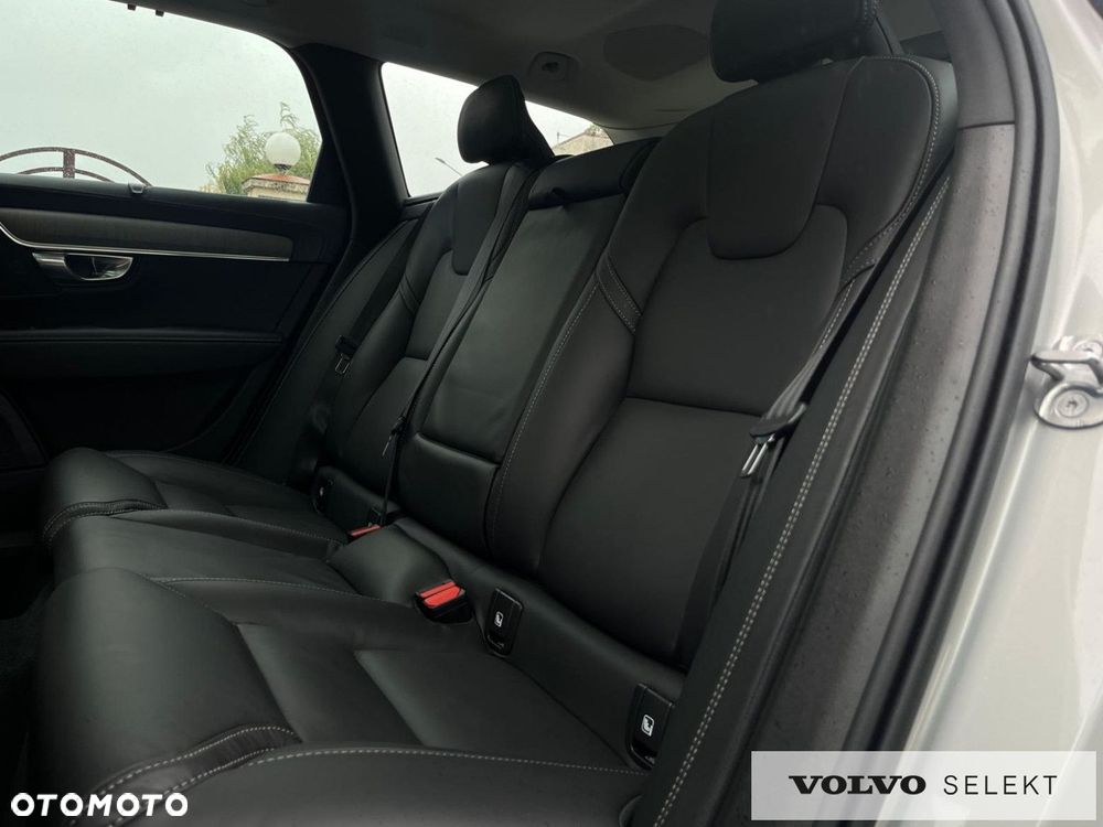 Volvo V90 - 16