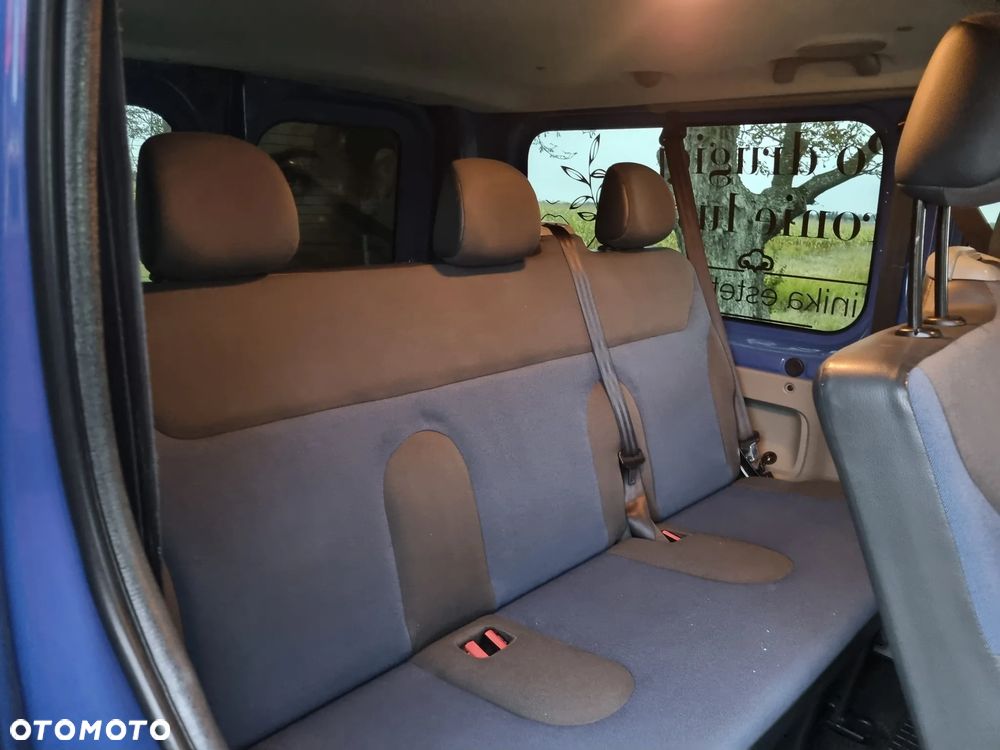 Renault Trafic - 32