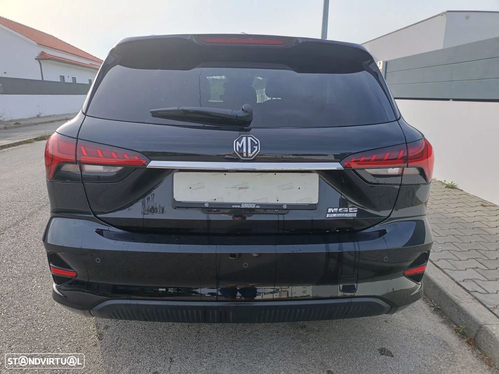 MG MG5 5 Standard Luxury - 4