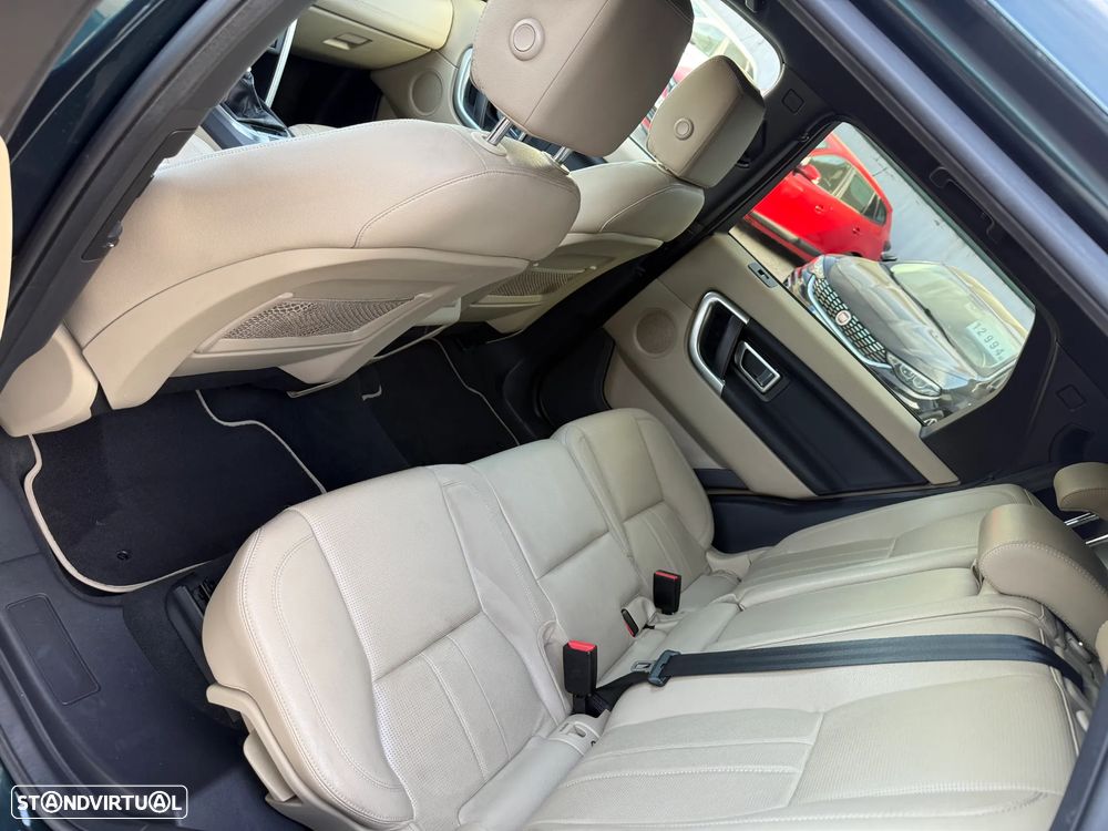 Land Rover Discovery Sport 2.0 TD4 HSE Luxury - 15