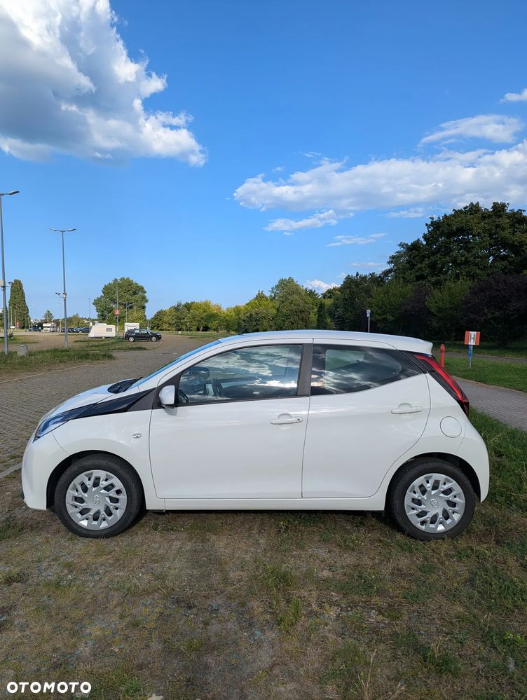 Toyota Aygo x-play - 4
