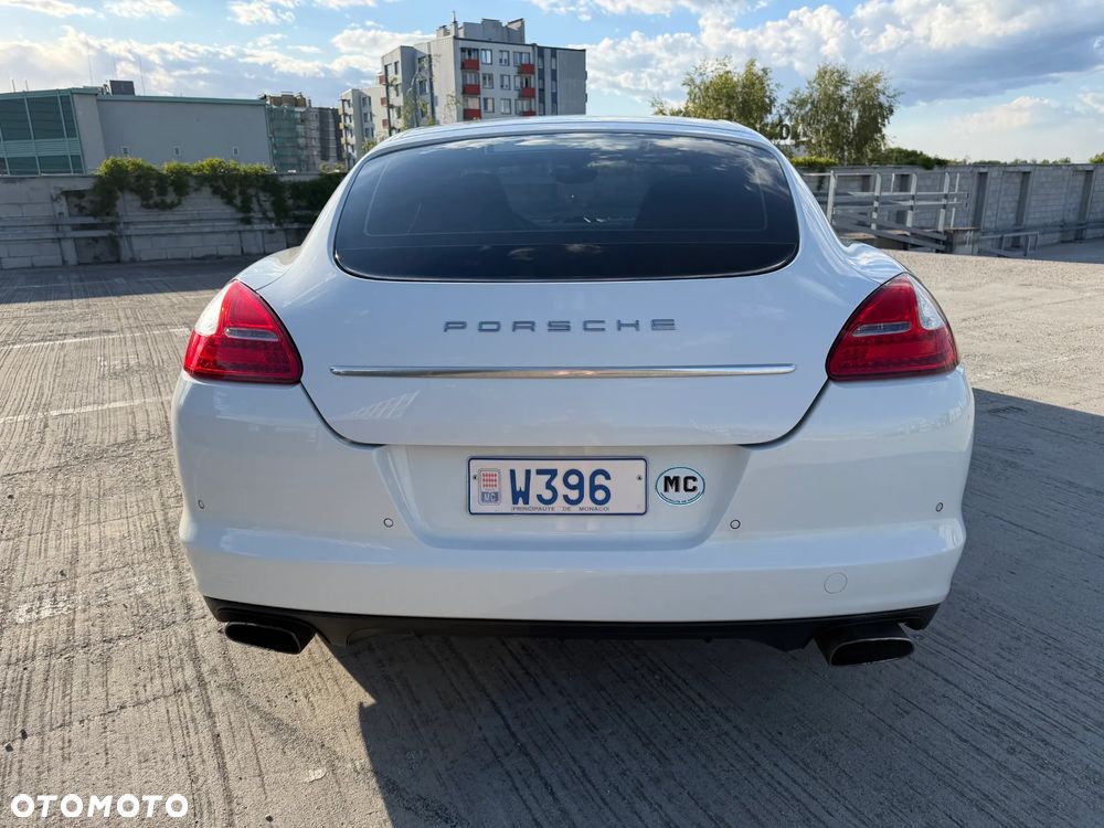 Porsche Panamera 4 PDK Platinum Edition - 7