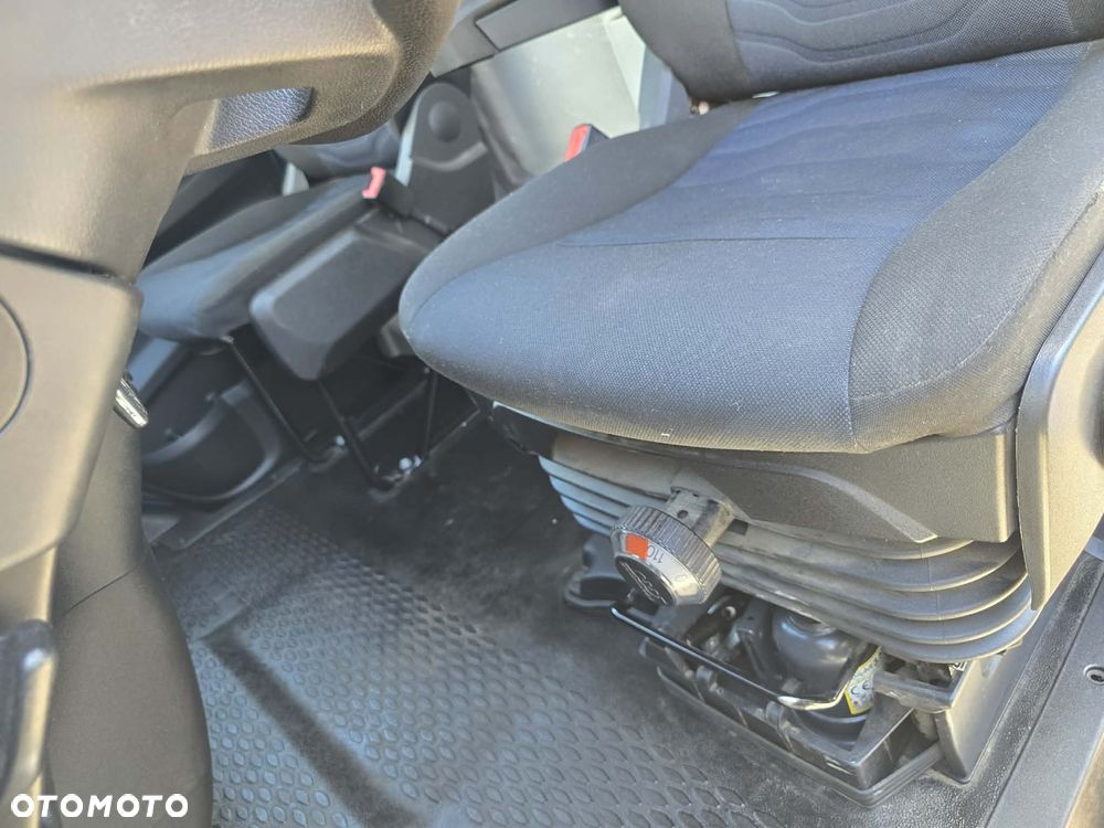 Iveco DAILY 35S14 - 8