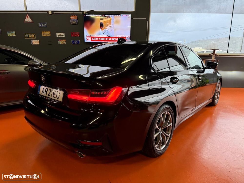 BMW 318 d Pack Desportivo M Auto - 6