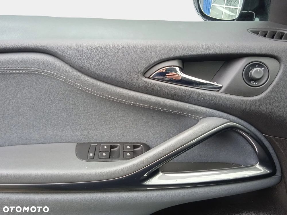 Opel Zafira 2.0 CDTI Cosmo - 24