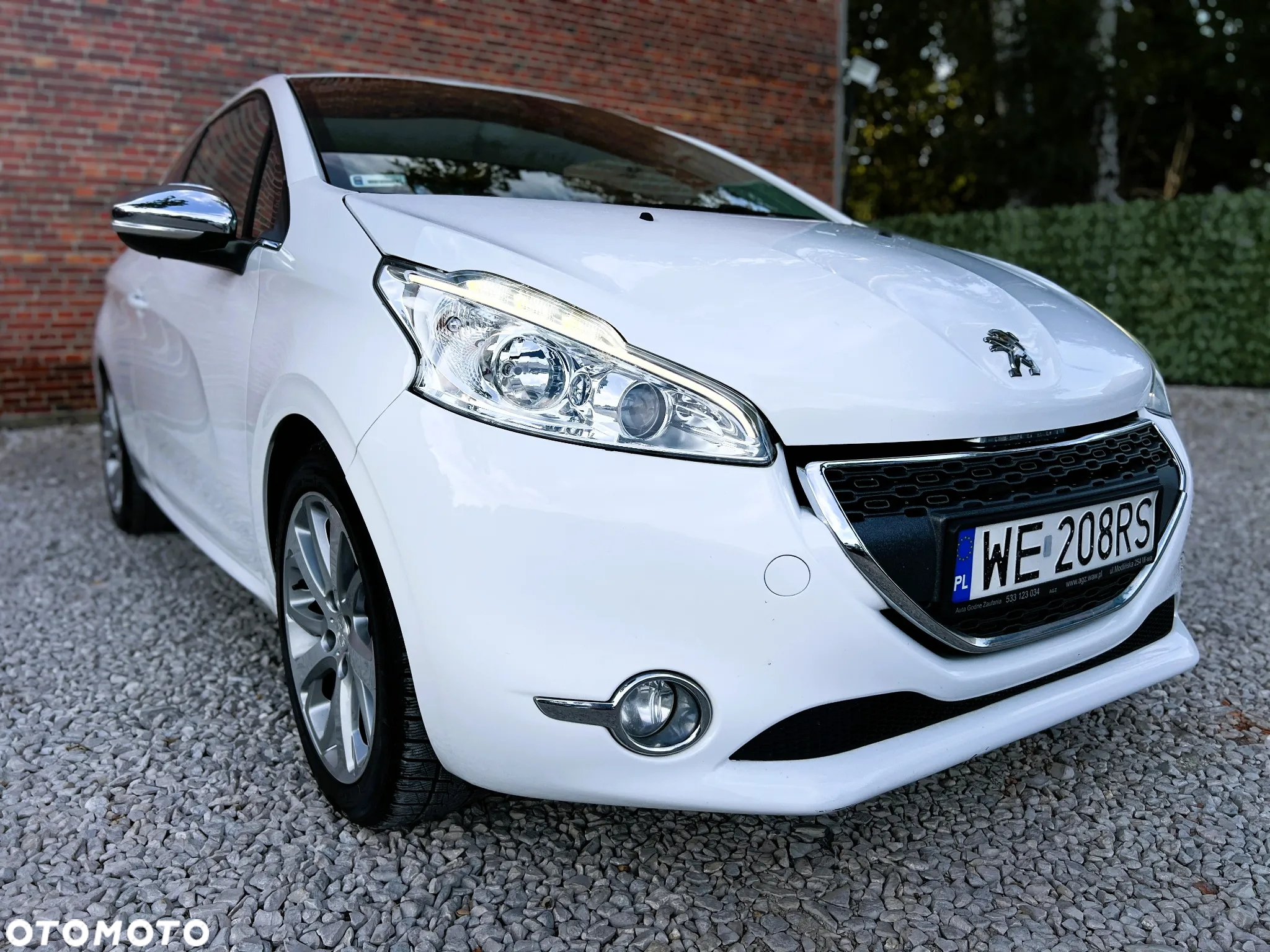 Peugeot 208 1.6 THP Allure - 30