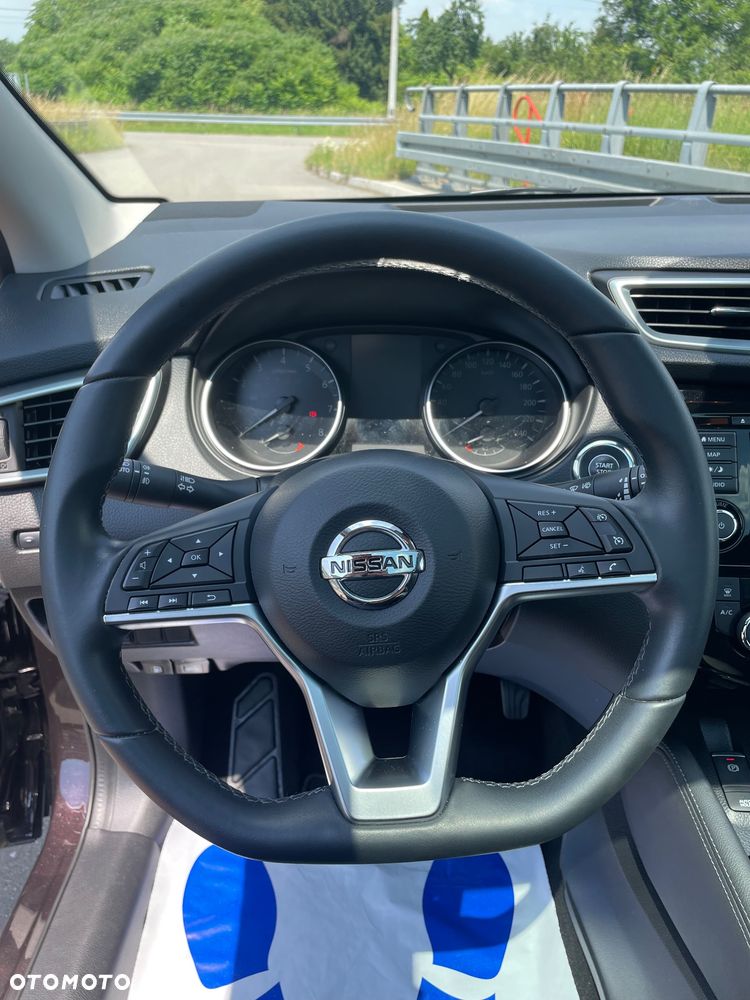 Nissan Qashqai 1.3 DIG-T Tekna - 23
