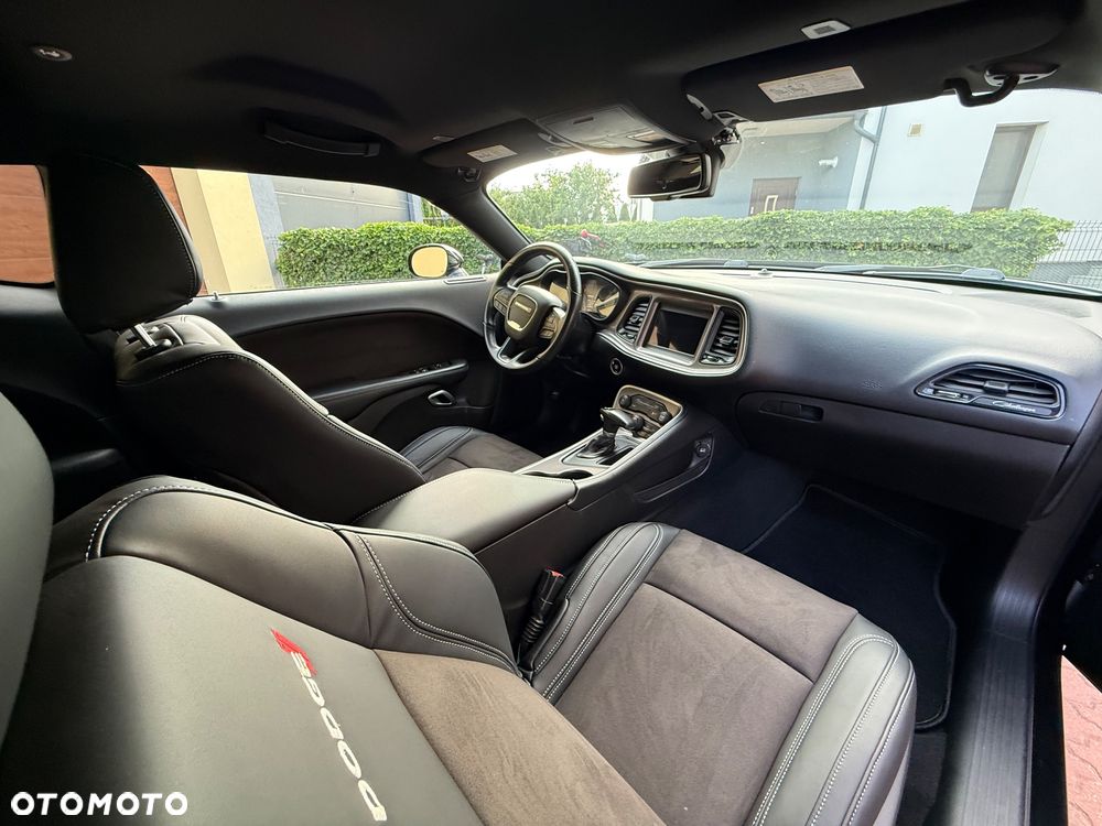 Dodge Challenger 3.6 SXT Plus - 18