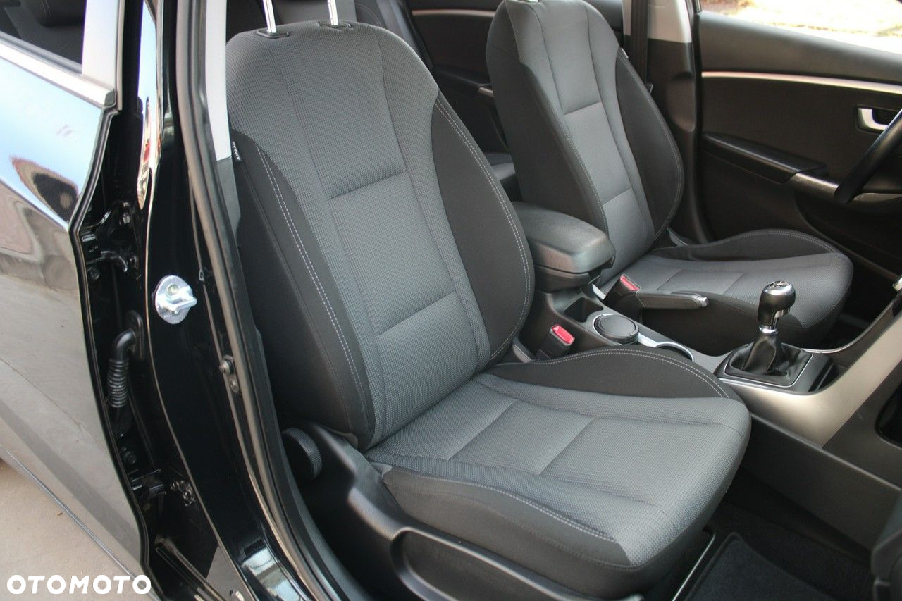 Hyundai i30 1.6 Premium - 9