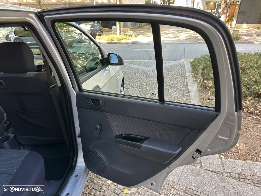 Hyundai Getz 1.1 Top AC - 23
