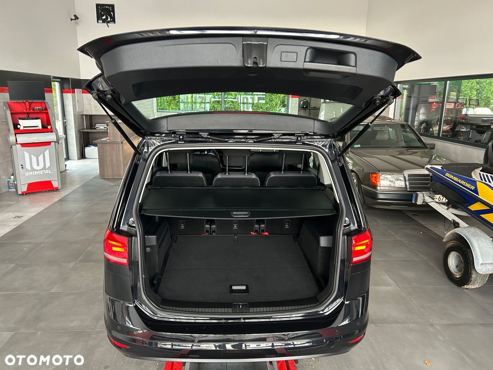 Volkswagen Touran 1.6 TDI BMT Trendline - 24