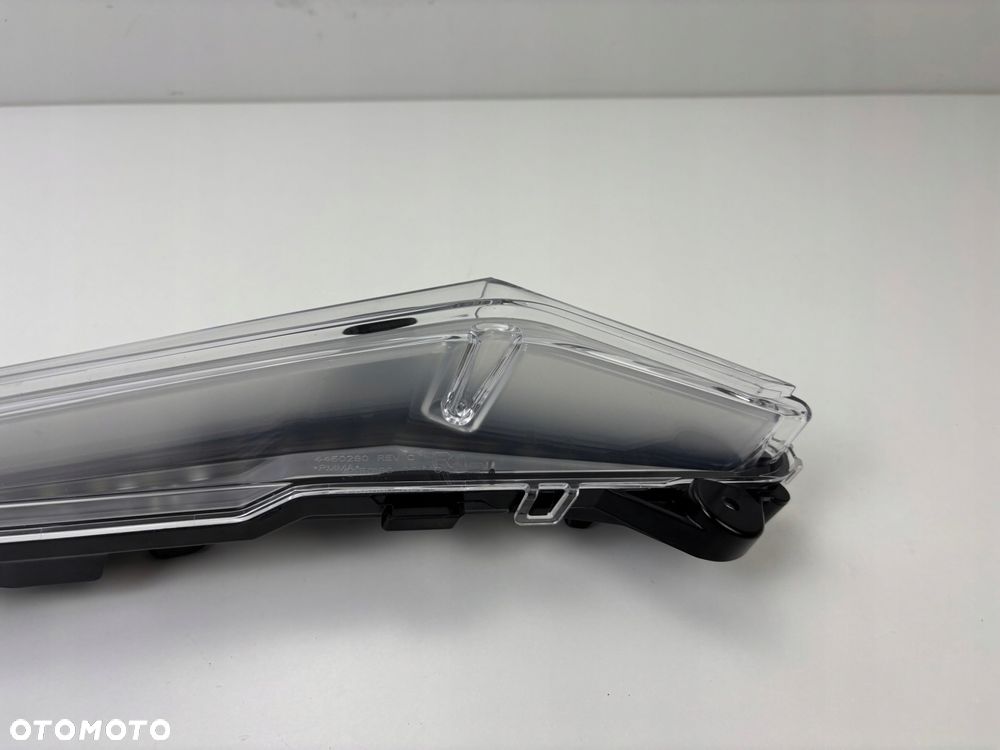 Lampa LED Prawy przód Can-Am Maverick R 2024- Oryginał - 8