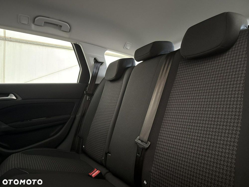 Peugeot 308 - 18
