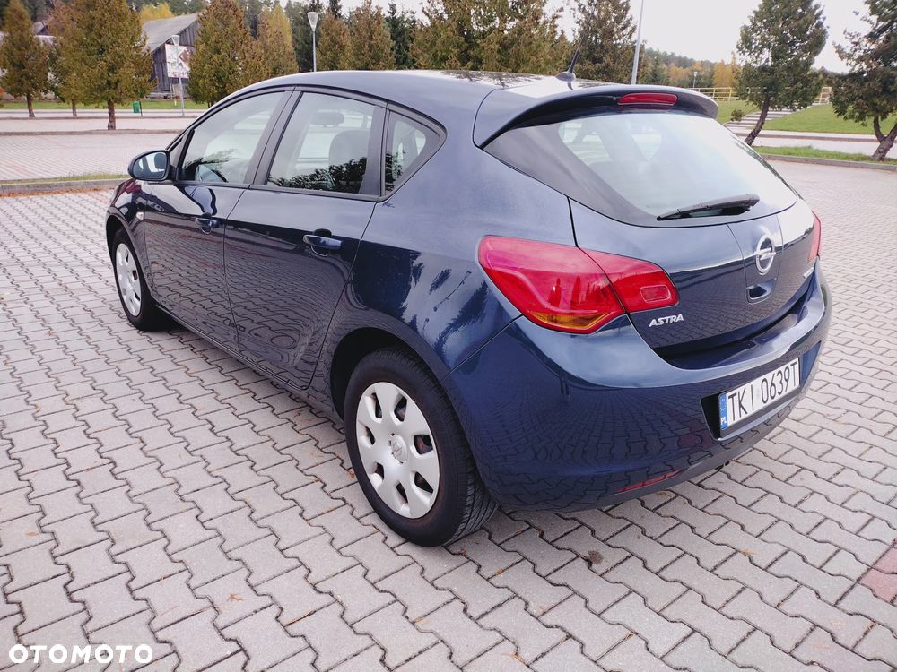 Opel Astra - 7