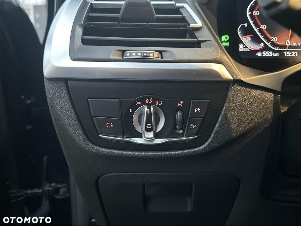 BMW X4 xDrive20d sport - 31