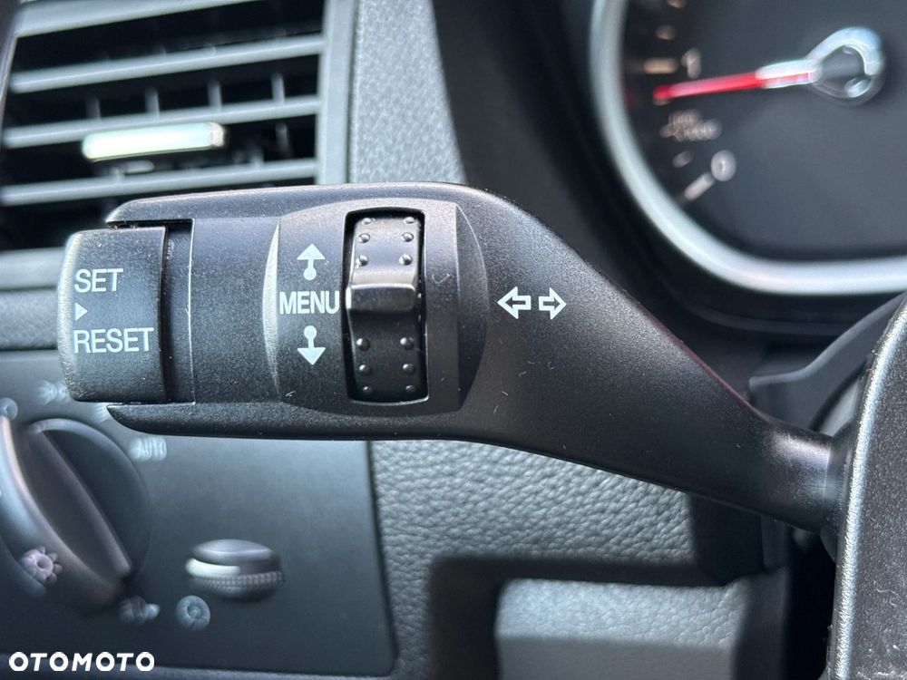 Ford Kuga - 41